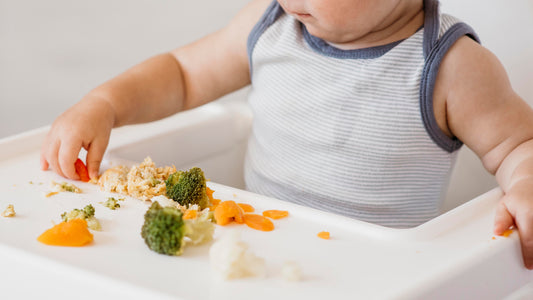 A Gentle Guide to Starting Weaning: First Foods, Tips & What to Expect