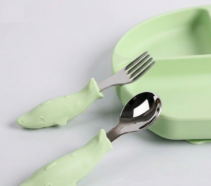 Liore Little Shark Spoon & Fork - Green