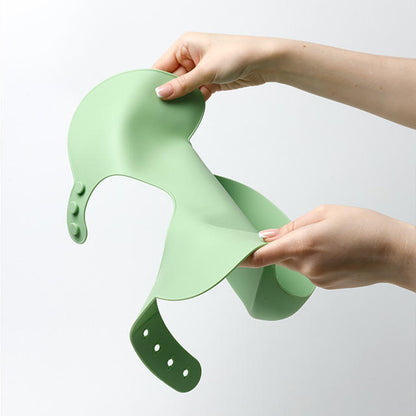 Liore Little Elephant Bib - Green